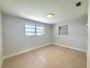 2018 Whitney Rd in West Palm Beach, FL - Building Photo - Building Photo