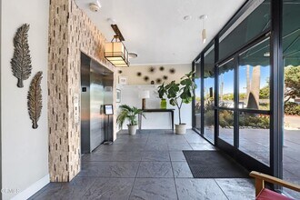 3101 Peninsula Rd in Oxnard, CA - Building Photo - Building Photo