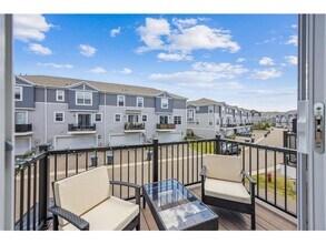 2223 Gateway Curv in North St. Paul, MN - Building Photo - Building Photo