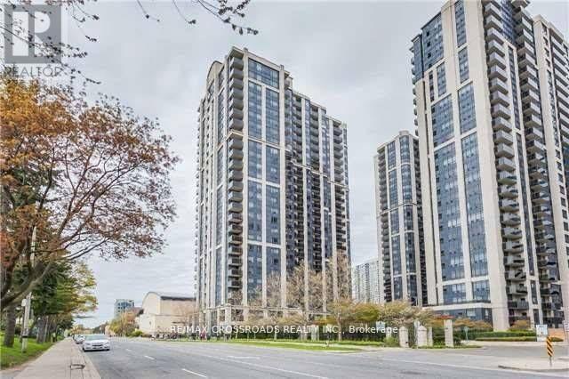 605-153 BEECROFT Rd