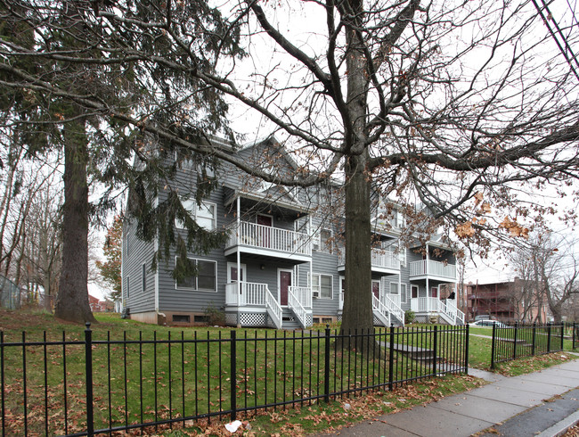 1-5 Clay St in Hartford, CT - Building Photo - Building Photo