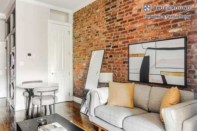 234 W 14th St in New York, NY - Building Photo - Building Photo