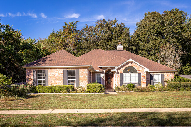 property at 813 Magnolia Bayou Blvd