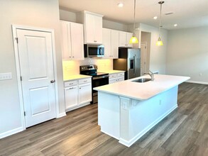 8622 Bonfire Wy in Parrish, FL - Building Photo - Building Photo