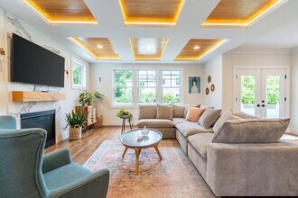 19 Shute Path in Newton, MA - Building Photo - Building Photo