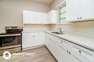 408 N Blue Lake Terrace in DeLand, FL - Building Photo - Building Photo