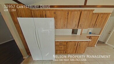 12957 Canterbury Dr in Sterling Heights, MI - Building Photo - Building Photo