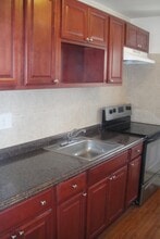 22 Gray St, Unit C4 in Hartford, CT - Building Photo - Building Photo