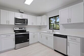1201 NW 7th Ct in Boynton Beach, FL - Building Photo - Building Photo