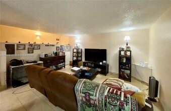 4850 SW 63rd Terrace in Davie, FL - Building Photo - Building Photo