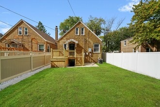 14213 S Dearborn St in Riverdale, IL - Building Photo - Building Photo