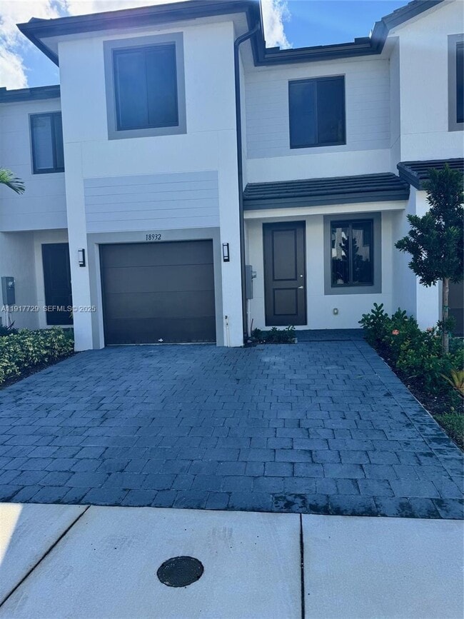 18948 SW 344th Ter in Florida City, FL - Building Photo - Building Photo