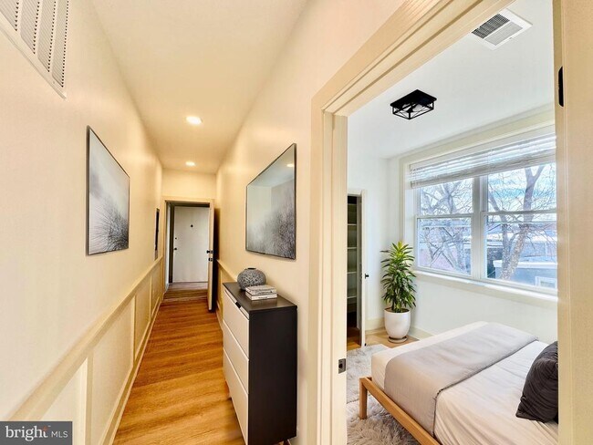 1802 11th St NW in Washington, DC - Building Photo - Building Photo