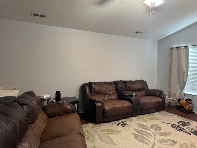 203 Sellhorn Blvd in New Bern, NC - Building Photo - Building Photo