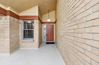 12047 Plumpoint Dr in Houston, TX - Building Photo - Building Photo