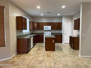 2210 S 108th Ave in Avondale, AZ - Building Photo - Building Photo