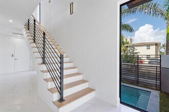 802 NE 2nd St in Fort Lauderdale, FL - Building Photo - Building Photo