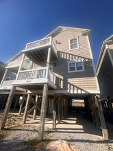 399 N New River Dr in Surf City, NC - Building Photo - Building Photo