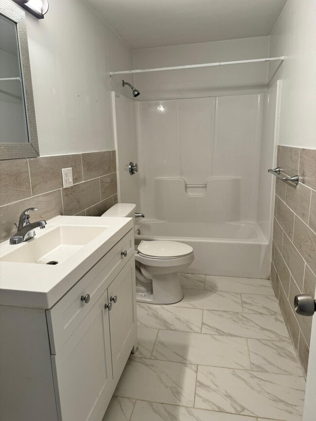 311 Providence Rd in Grafton, MA - Building Photo - Building Photo