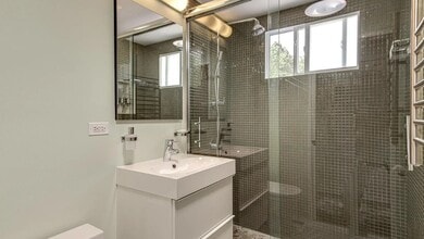 8934 Ewing Ave in Evanston, IL - Building Photo - Building Photo