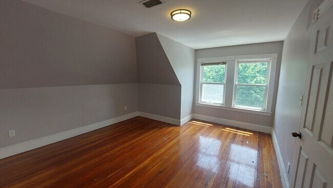 31 Bullard St in Boston, MA - Building Photo - Building Photo