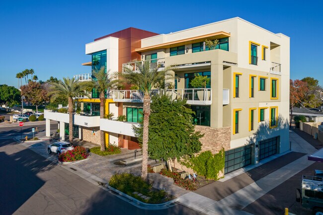 Main Street Place in Scottsdale, AZ - Foto de edificio - Building Photo