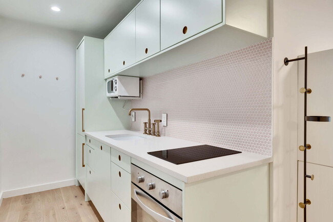 2020 S Congress Ave in Austin, TX - Foto de edificio - Building Photo