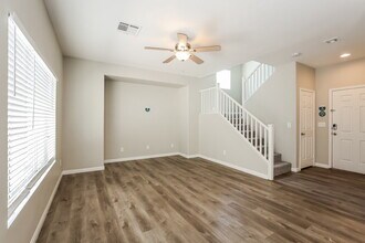 1019 Shades End Ave in North Las Vegas, NV - Building Photo - Building Photo