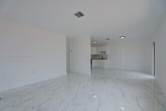 650 E 65th St in Hialeah, FL - Building Photo - Building Photo