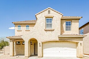 9032 W Preston Ln in Tolleson, AZ - Building Photo