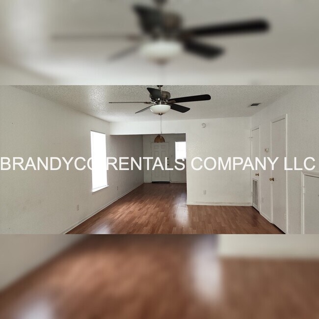 901 Clairidge Ave in Killeen, TX - Building Photo - Building Photo