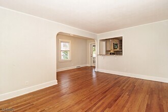 10 Cedar Ln in Chatham Township, NJ - Building Photo - Building Photo