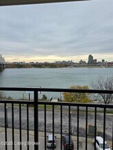 1 Riverpointe Plaza in Jeffersonville, IN - Building Photo - Building Photo