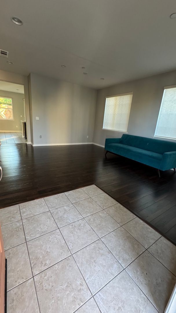 1319 Encore Dr in Fairfield, CA - Building Photo - Building Photo