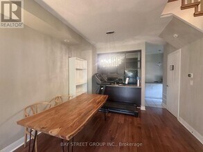 290 Village Green Square in Toronto, ON - Building Photo - Building Photo
