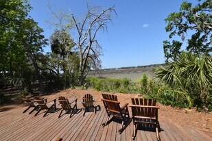 30 Paddle boat Ln in Hilton Head Island, SC - Building Photo