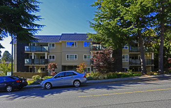 Kent Manor in White Rock, BC - Building Photo - Building Photo