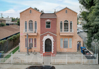 1162 E 43rd Pl in Los Angeles, CA - Foto de edificio - Building Photo