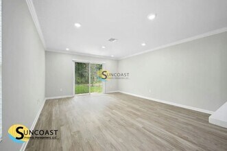 2630 Kohn Rd in Jacksonville, FL - Foto de edificio - Building Photo