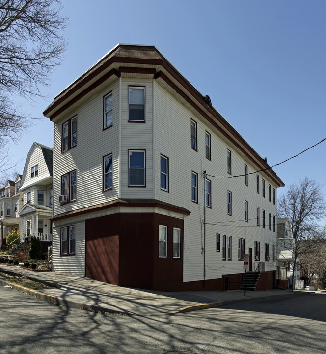 249 Mt Vernon Ave in Orange, NJ - Foto de edificio