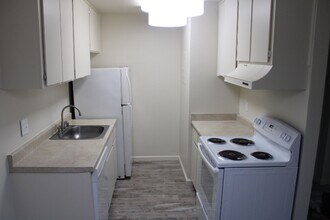 5290 San Pablo Dam Rd in El Sobrante, CA - Building Photo - Building Photo