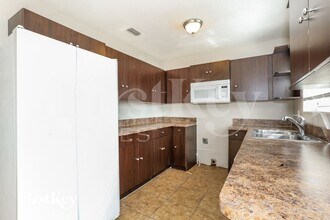 6532 Eaton St in Hollywood, FL - Building Photo - Building Photo