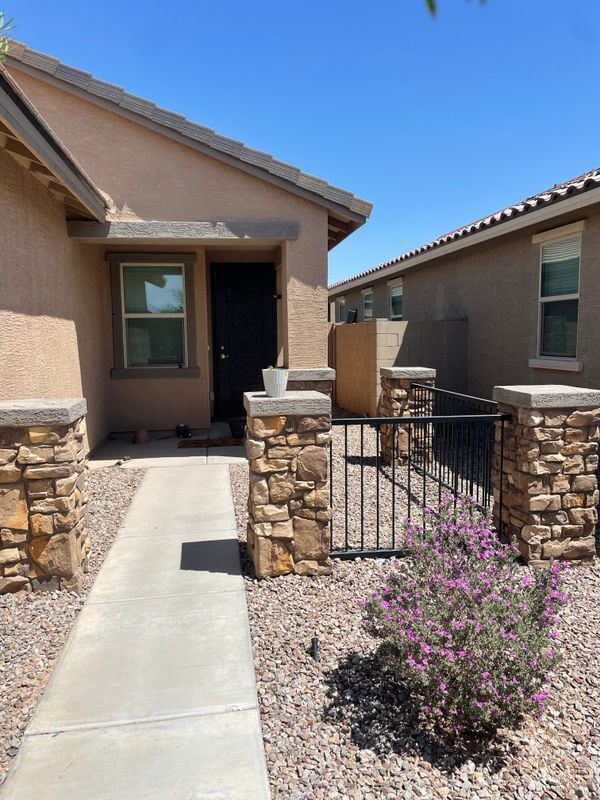 property at 40110 W Wade Dr