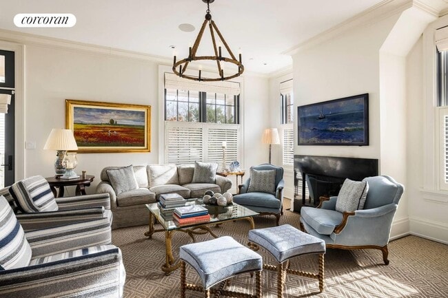 43 Church St in Sag Harbor, NY - Building Photo - Building Photo