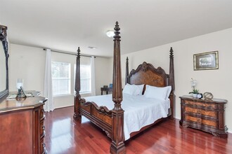 7410 Lake Run Ln in Richmond, TX - Building Photo - Building Photo