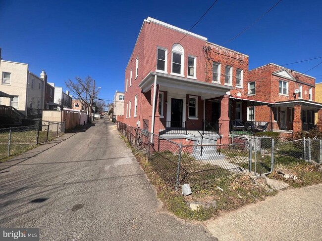 property at 619 Sheridan St NW