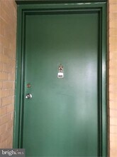 10304 Rockville Pike in Rockville, MD - Building Photo - Building Photo