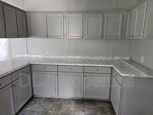 117 Hardin Rd in Kodak, TN - Building Photo - Building Photo