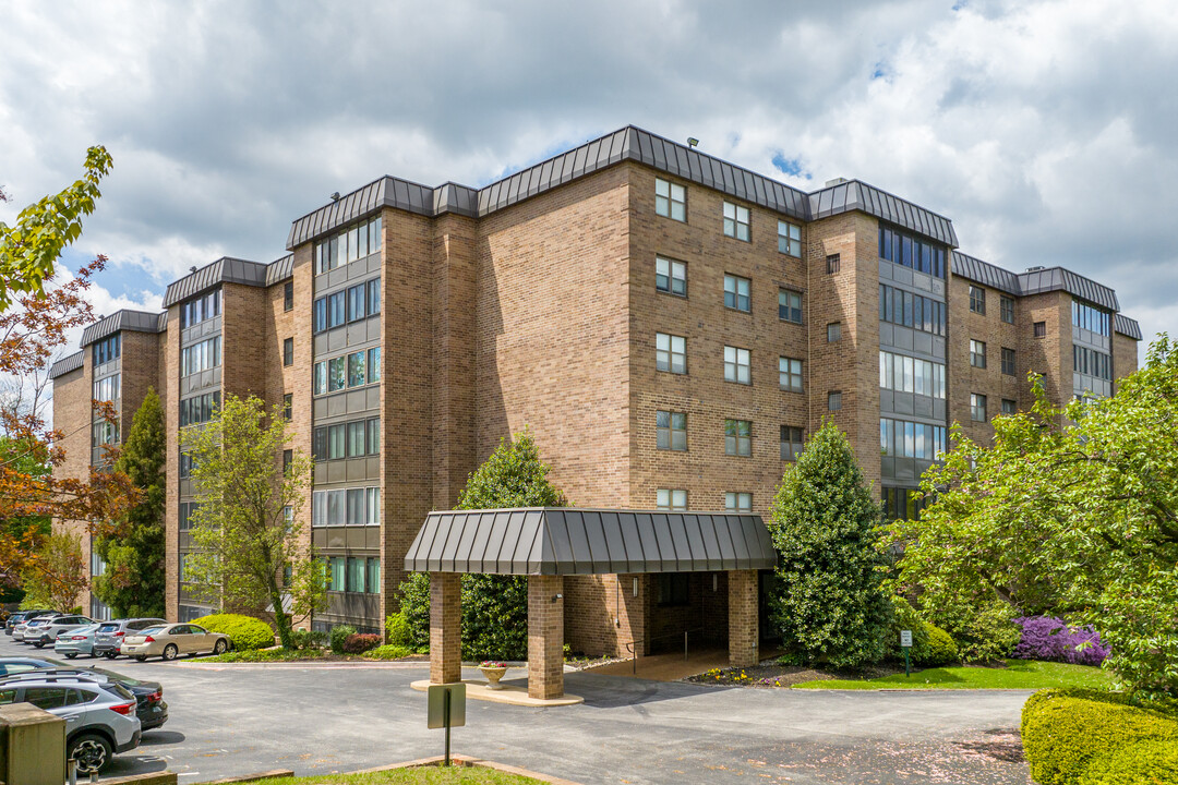 Benson House in Bryn Mawr, PA - Building Photo