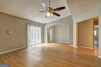 2389 Old Rex Morrow Rd in Ellenwood, GA - Building Photo - Building Photo